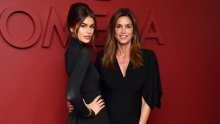 Kao da su sestre: Cindy Crawford i Kaia Gerber modno su se uskladile u crnom