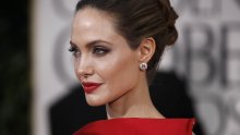 Angelina Jolie pokušava pomoći Johnnyju Deppu