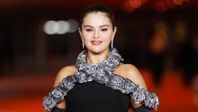 Selena Gomez kao oličenje chica: Ovaj stajling nepogrešiv je za sve prigode