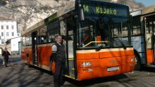 Autobus na prijelazu pregazio ženu