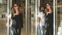 Besprijekorno skockana Angelina Jolie uhvaćena s 'it' torbom koju obožavaju fashionistice