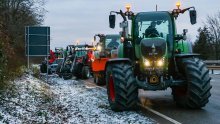 Francuski i poljski poljoprivrednici blokirali ceste