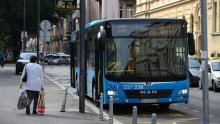 'Napadnuta je vozačica autobusa, balavice od 15 godina su je srušile i cipelarile'