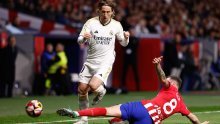 Luka Modrić zabio sjajan gol, ali je nakon produžetka Atletico izbacio Real iz Kupa