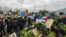 Val nezadovoljstva europskih seljaka: Konvoji traktora krenuli prema Rimu