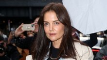 Suri Cruise uskoro puni 18, a s ocem nema kontakta: Kako je Katie Holmes spasila i nju i sebe