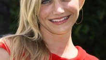 Cameron Diaz otkrila noge u maloj crvenoj haljini