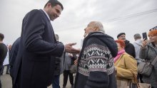 Nekoliko stotina na prosvjedu ispred kompostane u Maksimiru, građani otjerali Bernardića