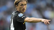 Engleska nedoumica: Modrić, Nani ili Torres