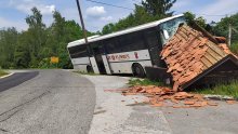 Autobus sletio s ceste kod Velike Gorice, zabio se u stanicu. Ima ozlijeđenih