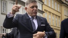 Tko je Robert Fico, kontroverzni slovački premijer koji je propucan nasred ulice?