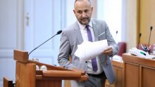 Zekanović: Živog mrtvaca Grbina treba pogoditi kolcem u srce i metkom u čelo