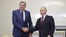 Putin se obranio od Dodikovih poljubaca, evo kako je prošao taj susret