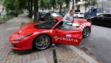 Ferrari u hrvatskim bojama zaludio navijače u Berlinu! Ne brinite, nije Bartulica...