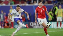 Francuzi nakon puno muke dobili Austrijance; Kylian Mbappe se teško ozlijedio