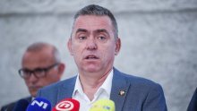 Mlinarić Ćipe kaže da Pupovac nije dobio ustupak: 'To je samo 300 € za malog trgovca'