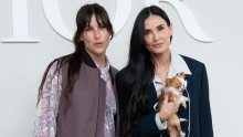 Baka Demi Moore blista u badiću: Pozirala s unukom u minijaturnom bikiniju