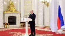 Putin: Rusko gospodarstvo raste za pet posto