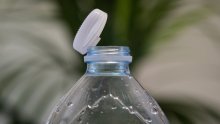 Novo pravilo za plastične boce izazvalo bijes, žale se i proizvođači