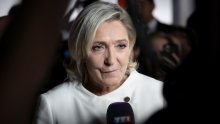 Marine Le Pen: Macronova situacija je neodrživa