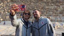 Modrić i Kovačić se ne odvajaju: Pala je fotografija s lijepim suprugama