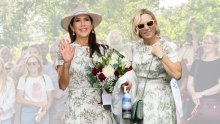 Tko je tu koga kopirao? Kraljica Mary i Zara Tindall pojavile se u identičnoj haljini