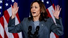 Kamala Harris se obratila ispred Bijele kuće pa dobila podršku Nancy Pelosi