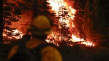 Golemi požar hara sjeverom Kalifornije, evakuirane tisuće ljudi