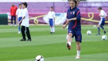 Modrić dogovorio plaću, milimetri ga dijele od Reala