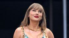 Taylor Swift u Londonu zapjevala s Edom Sheeranom, a o otkazanim koncertima - ni glasa