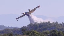 Vatrogasci imaju pune ruke posla: Aktivna tri požara na kninskom području