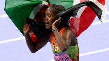 Kakav debakl; Kenijka Kipyegon dobila spomenik, ali isti je pod hitno uklonjen