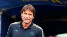 Antonio Conte posramljen u prvoj utakmici na klupi Napolija. To je debakl