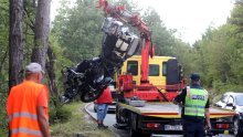 Dvije osobe poginule u prometnoj nesreći kod Klane