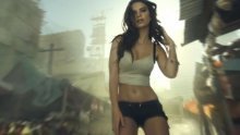 Emily Ratajkowski za izlazak novog Call of Dutyja!