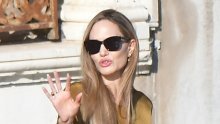 Je li ovo potvrda veze? Angelina Jolie blista u Veneciji u zanimljivom društvu