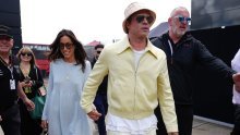 Brad Pitt zna kako iznervirati Angelinu: S lijepom djevojkom odmara u spornoj vili