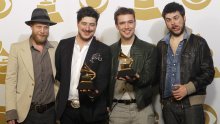 Grammy za album godine dobili Mumford & Sons