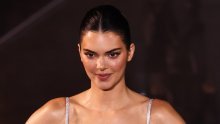 Trendi frizura osvojila je i Kendall Jenner; evo kako izgleda s kratkim bobom i šiškama