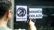 Zagreb ukrašen plakatima 'Mamiću odlazi'