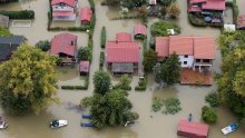 Zeleni otok grca u nabujalom Dunavu: Pogledajte razmjere poplave iz zraka