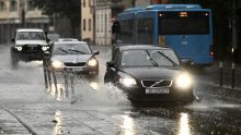 Tko ne mora, neka ne izlazi: 'Opasno po život, moguće i evakuacije'; Vakula otkrio kad slijedi smirivanje