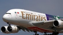 Emirates zabranio pejdžere i voki-tokije na letovima