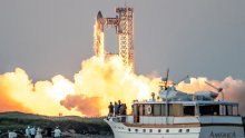 VIDEO SpaceX izveo povijesno lansiranje: 'Ovo što smo vidjeli je magija; Toranj uhvatio raketu!!'