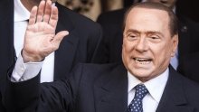 Berlusconi je umro, ali suđenje za 'bunga-bunga' mito ide dalje