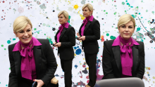 Stajling koji nikad ne dosadi: Kolinda Grabar Kitarović osvanula u omiljenom izdanju