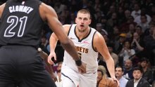 Što radi Nikola Jokić!? Sam je napravio ono što svi igrači NBA lige nisu zajedno