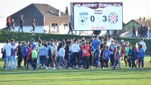 Hajduk je pobijedio u Ždralovima; pogledajte invaziju navijača na teren nakon utakmice