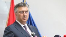 Plenković: Oporbeni zastupnici postaju Putinove pudlice, a SDP bježi od mene