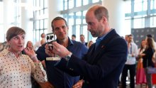 Ne vraća se praznih ruku: William za Kate kupio poseban poklon na solo putovanju